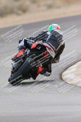 media/Dec-17-2022-SoCal Trackdays (Sat) [[224abd9271]]/Turn 10 Backside (120pm)/